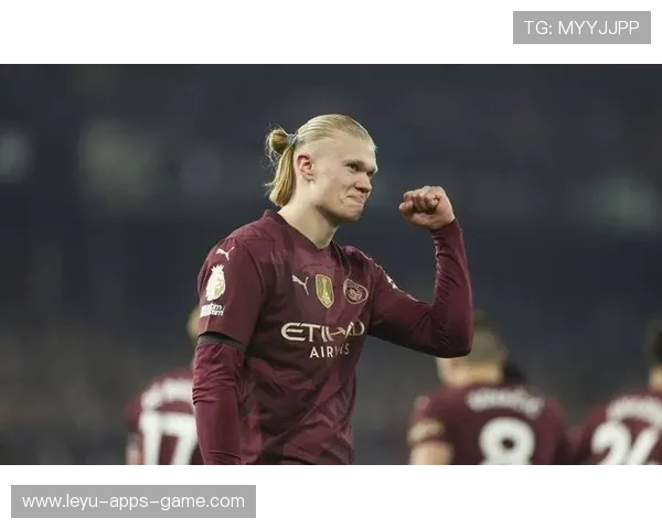 世界杯哈兰德禁区头槌破网掀翻防线