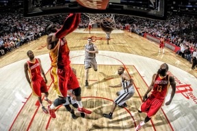 乐鱼官方登录入口-CBA球员用努力赢得尊重，cba球员日常生活