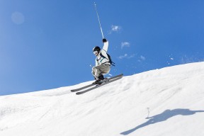 乐鱼体-国王在威少带领下崛起，黑马成色十足，国王队威廉姆斯球衣